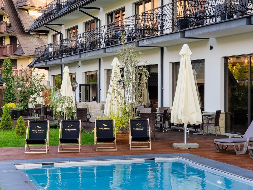 Garden, Garden view, Pool view, Swimming pool, Swimming pool, sunbed