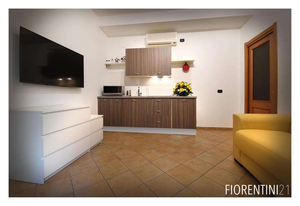 TV and multimedia, Kitchen or kitchenette, minibar