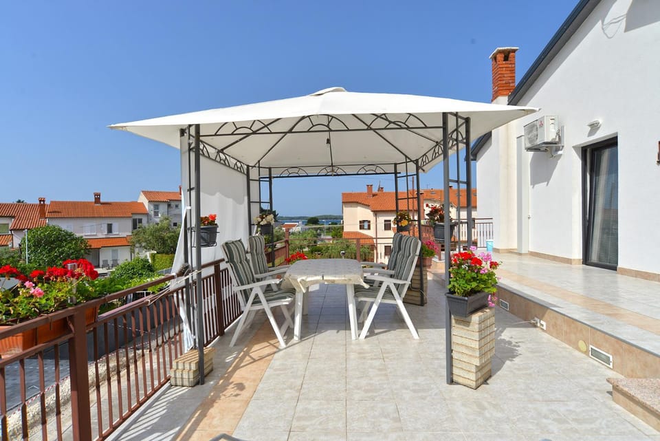 Apartments Fazana 765 Apartment in Fažana