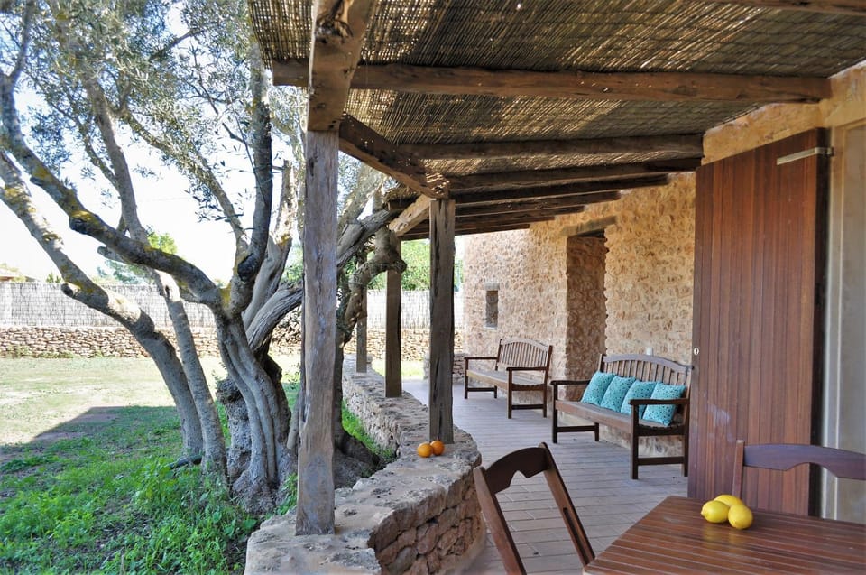 Patio, Spring, Day, Garden, View (from property/room), Balcony/Terrace, Living room, Seating area, Dining area, Garden view