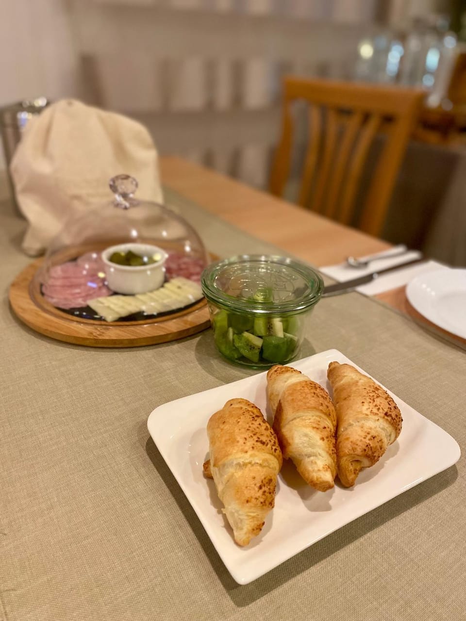 Food and drinks, Food, Breakfast