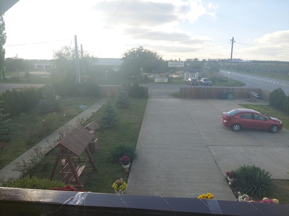Pensiunea Lucian Farm Stay in Romania