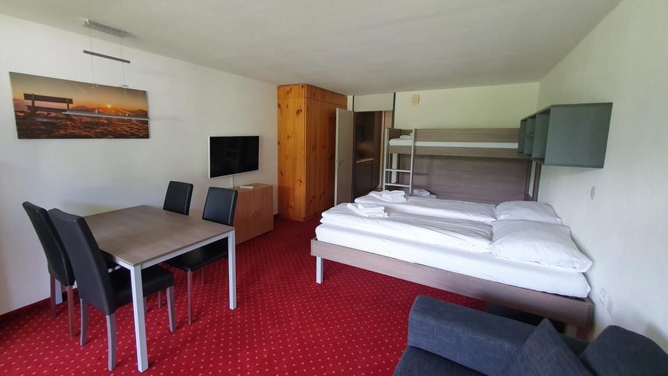 Living room, Bedroom