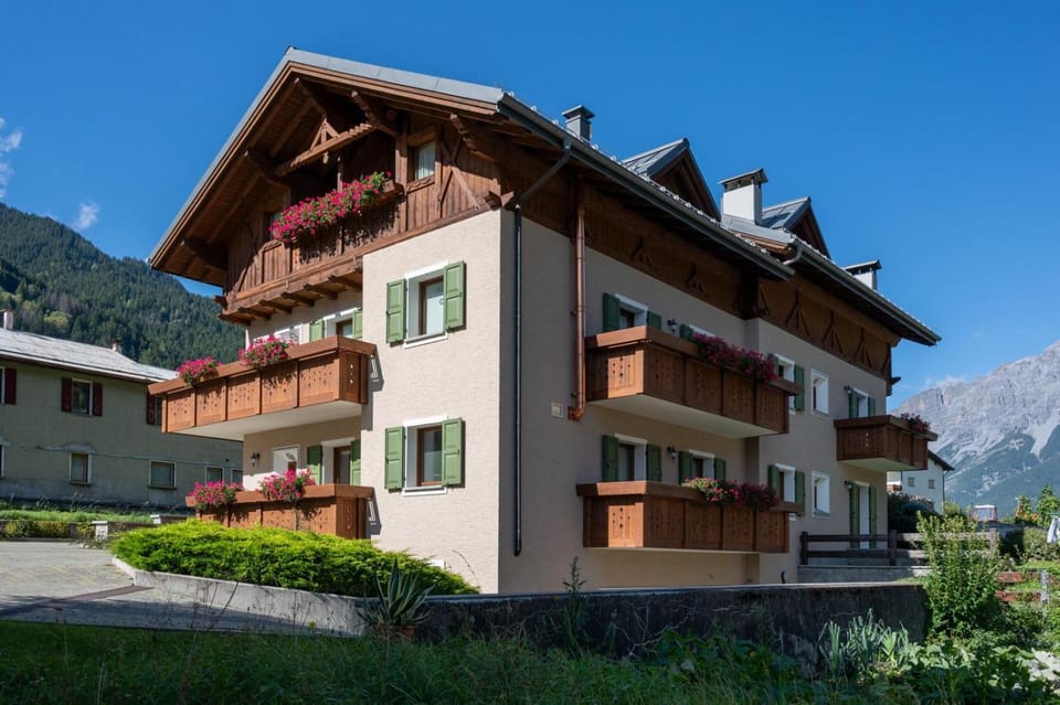 Casa Le Rondini Apartment in Canton of Grisons
