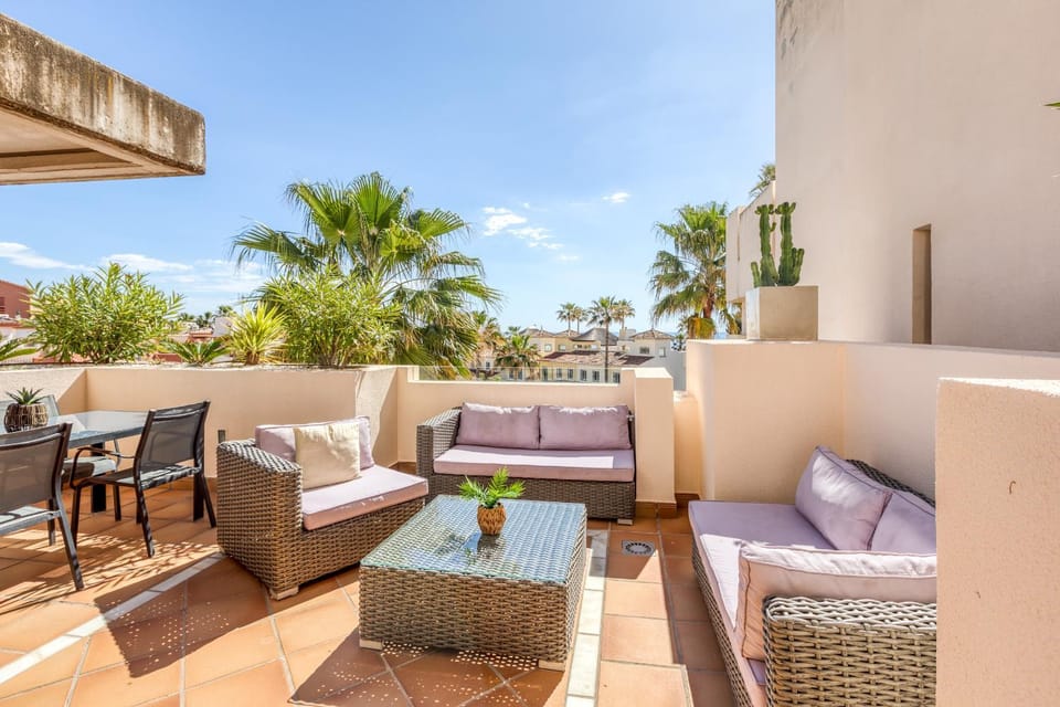 View (from property/room), Balcony/Terrace