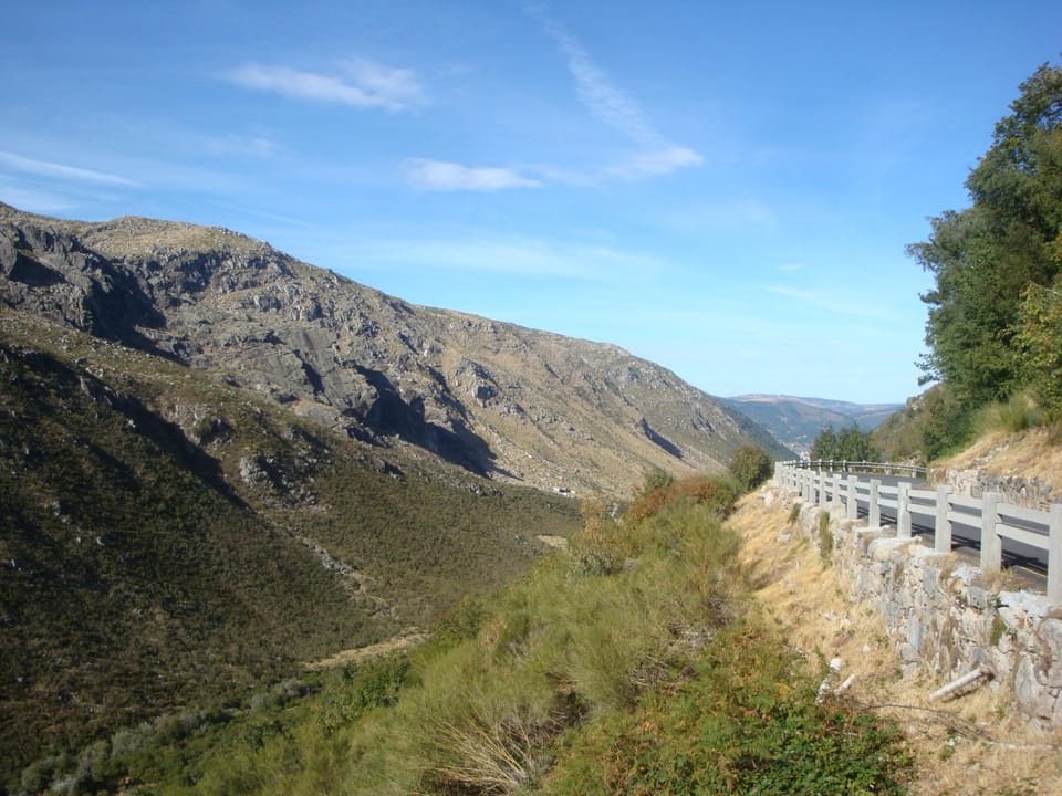 Nearby landmark, Neighbourhood, Natural landscape, Mountain view