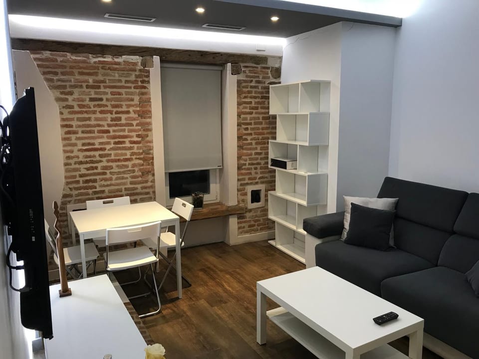 AIRVA: Apartamento Duque de la Victoria Apartment in Valladolid