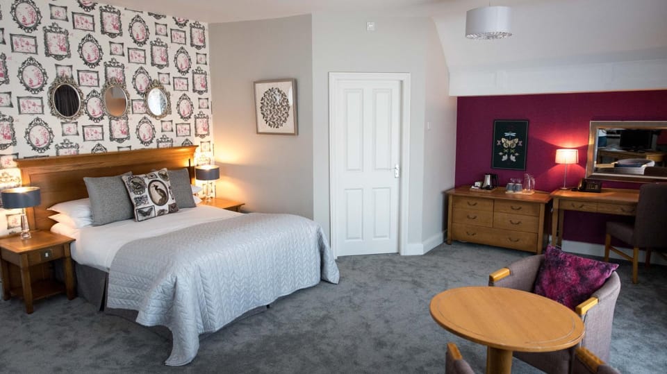 Bed, Photo of the whole room