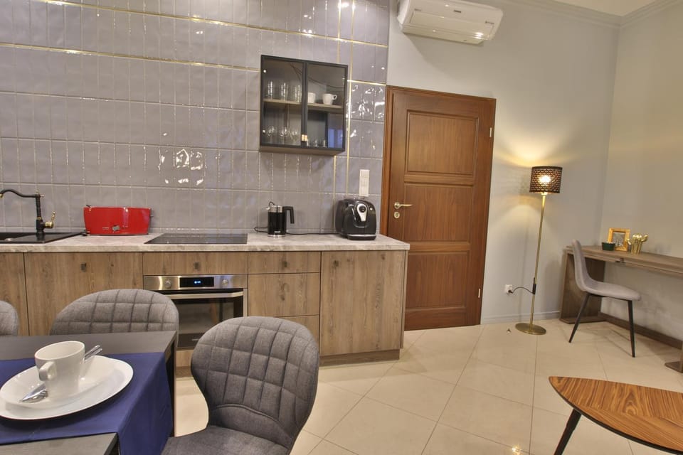 Coffee/tea facilities, Kitchen or kitchenette