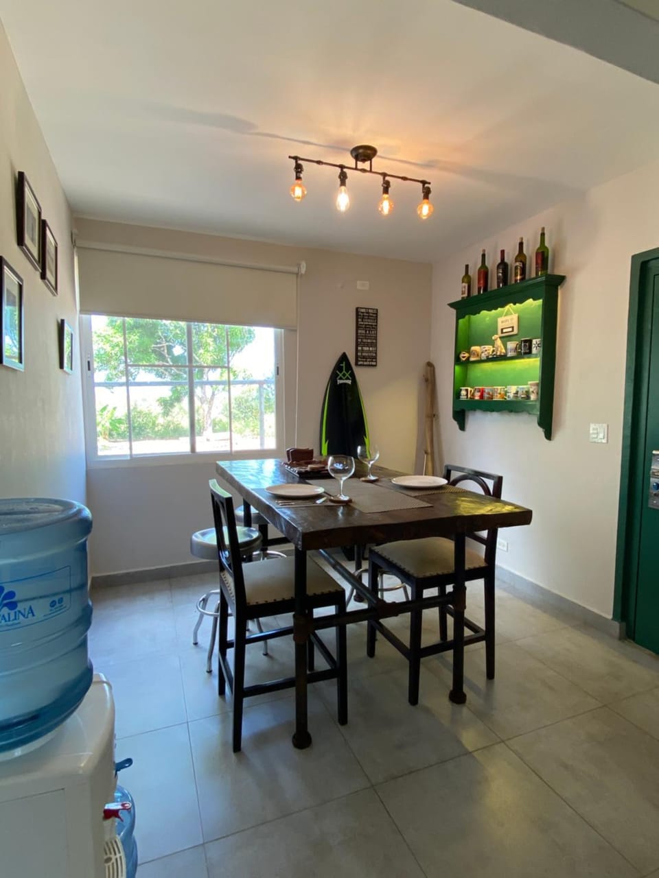 Food and drinks, Dining area, locker