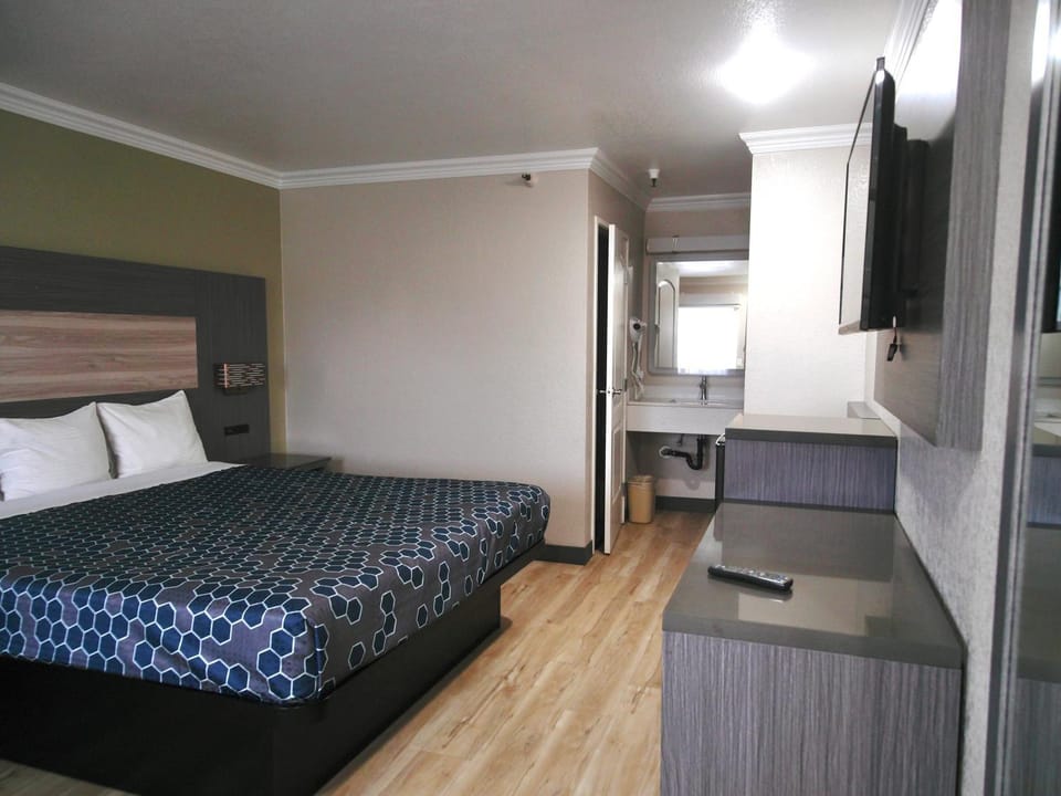 Seating area, Bedroom