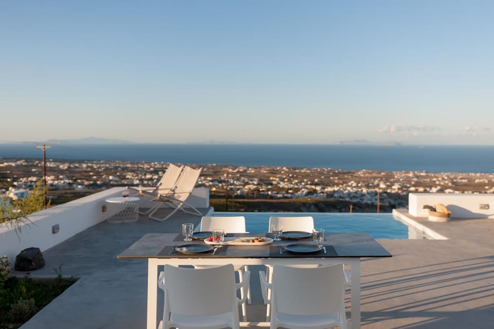 Balcony/Terrace, Swimming pool
