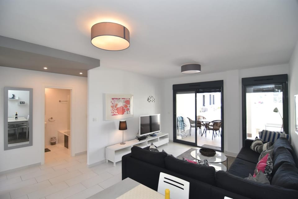 Oasis Beach V South facing pool view La Zenia Apartment in Vega Baja del Segura