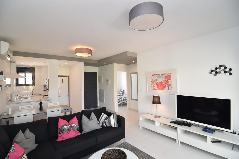 Oasis Beach V South facing pool view La Zenia Apartment in Vega Baja del Segura