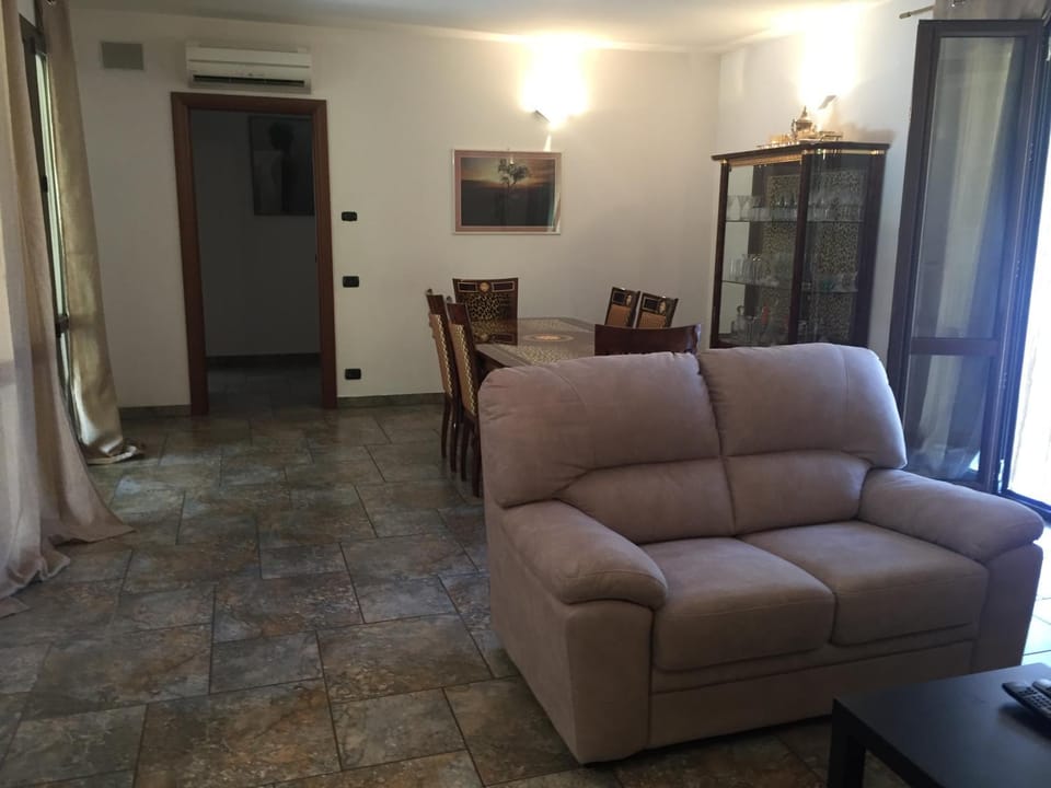 Communal lounge/ TV room, Business facilities