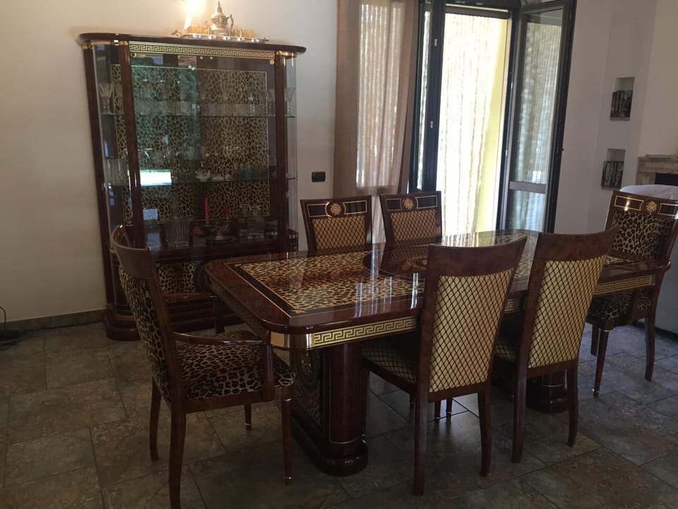 Communal lounge/ TV room, Business facilities, On site
