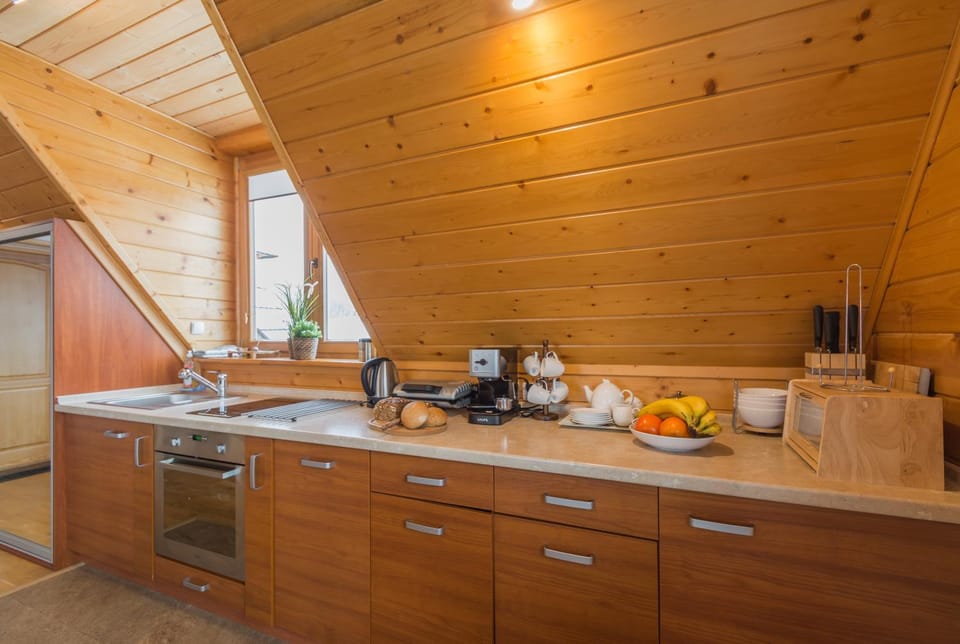 Coffee/tea facilities, Kitchen or kitchenette