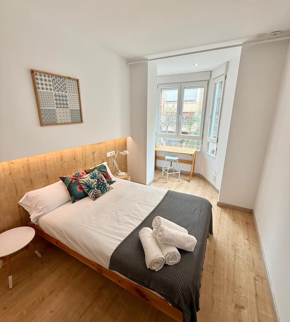 Bed, Photo of the whole room