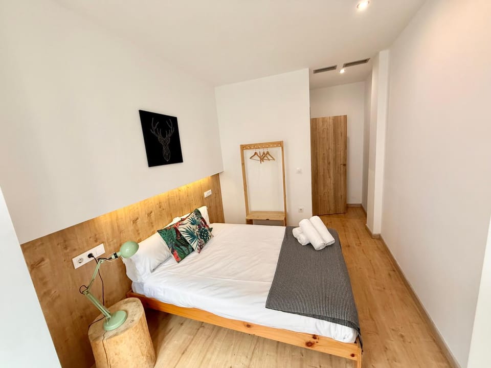 Bed, Photo of the whole room