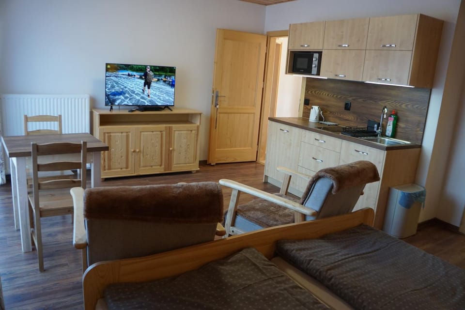 TV and multimedia, Kitchen or kitchenette