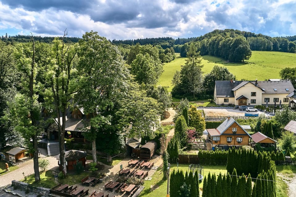 Property building, Natural landscape, Bird's eye view, Garden, Mountain view