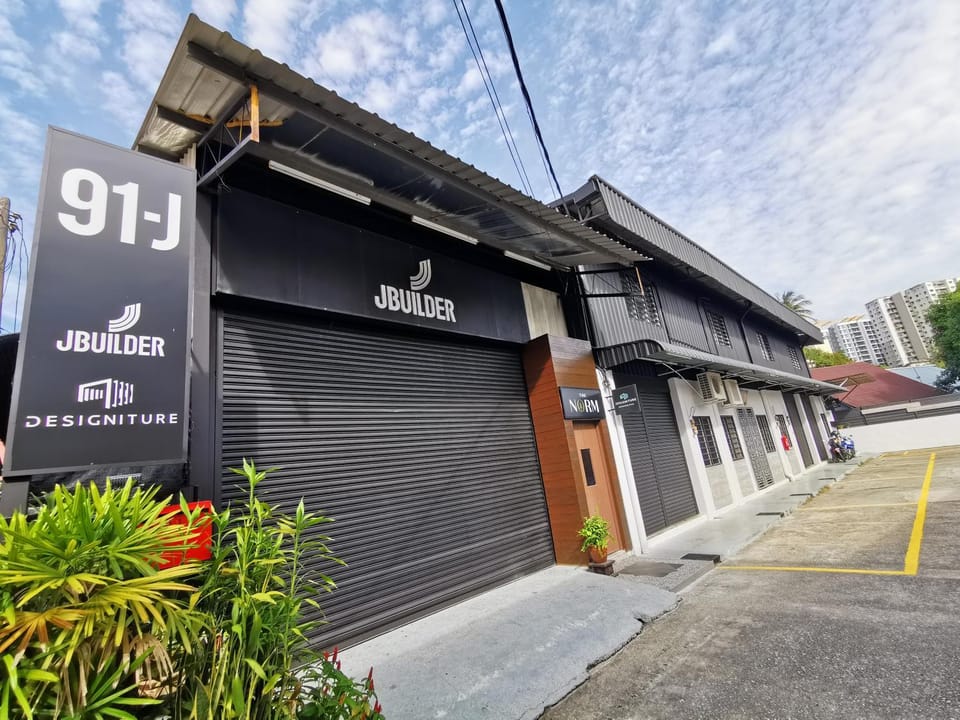Property building, Facade/entrance