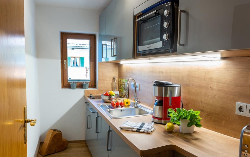 Coffee/tea facilities, Kitchen or kitchenette