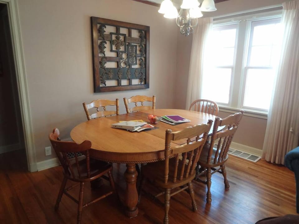 2 Blks St Marys 2 Main Fl Beds Bath CoveredByFaith House in Rochester