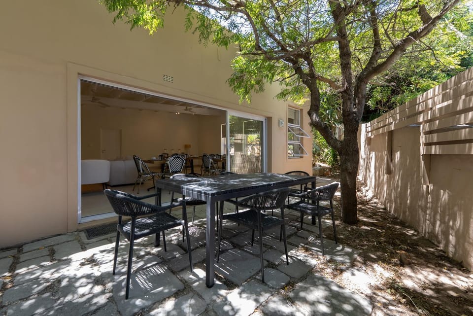 L X I Camps Bay Bed and Breakfast in Camps Bay