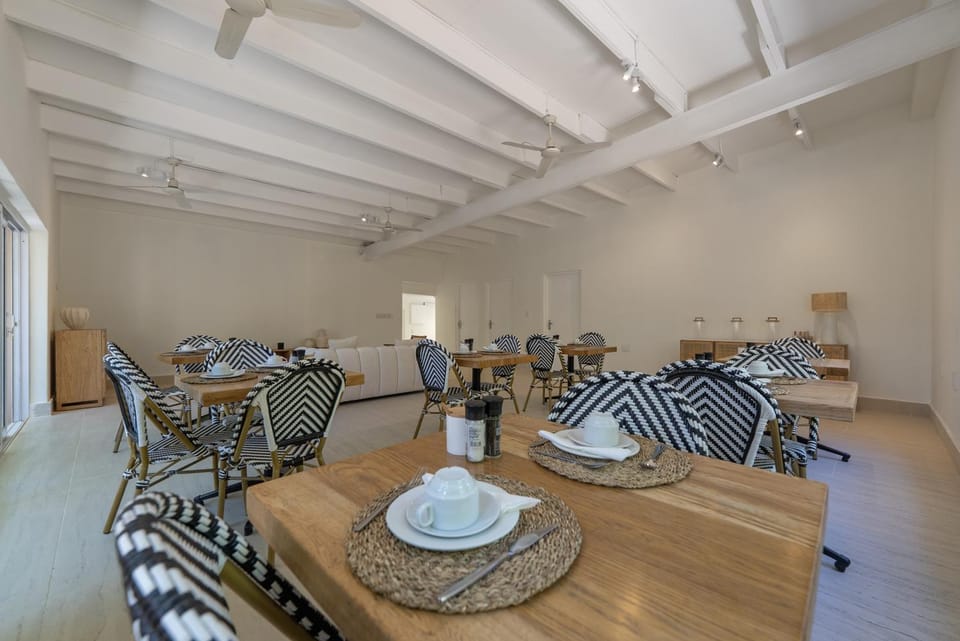 L X I Camps Bay Bed and Breakfast in Camps Bay