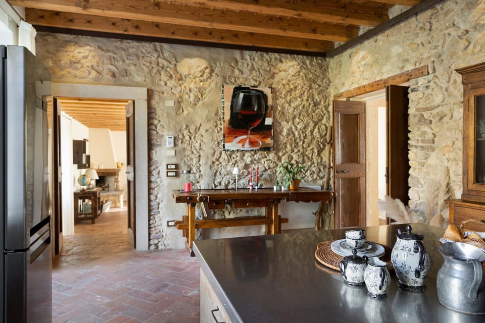 Coffee/tea facilities, Kitchen or kitchenette