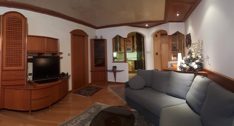 TV and multimedia, Living room, Photo of the whole room