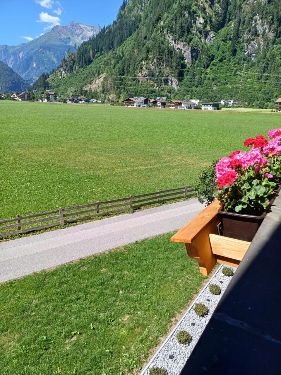 Garden view, Mountain view