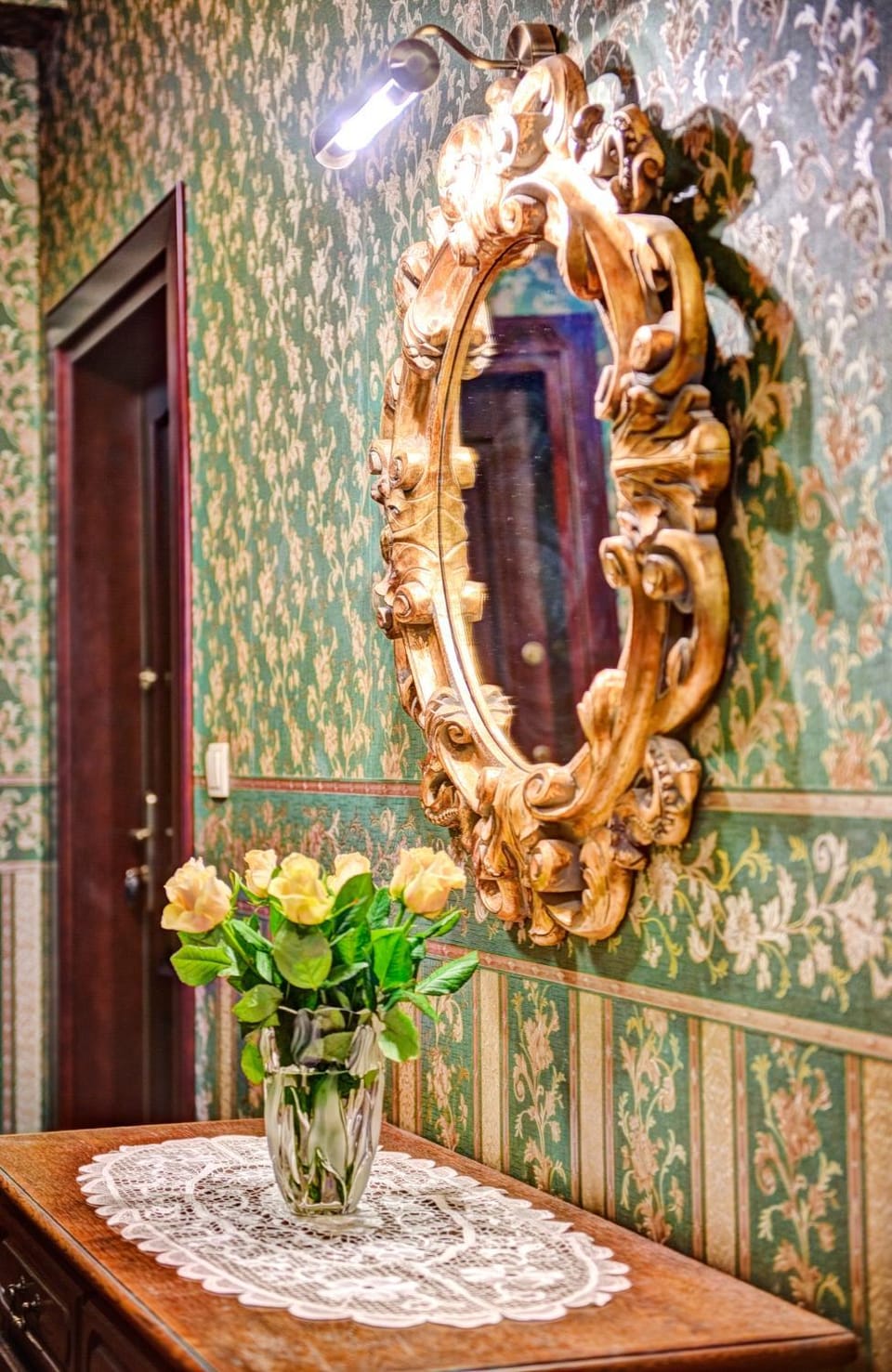 Lobby or reception, Decorative detail