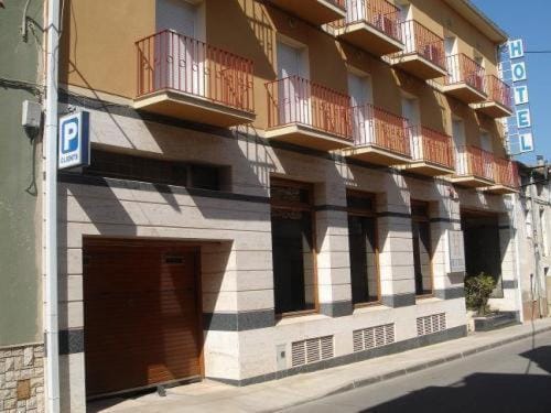 Facade/entrance, Day