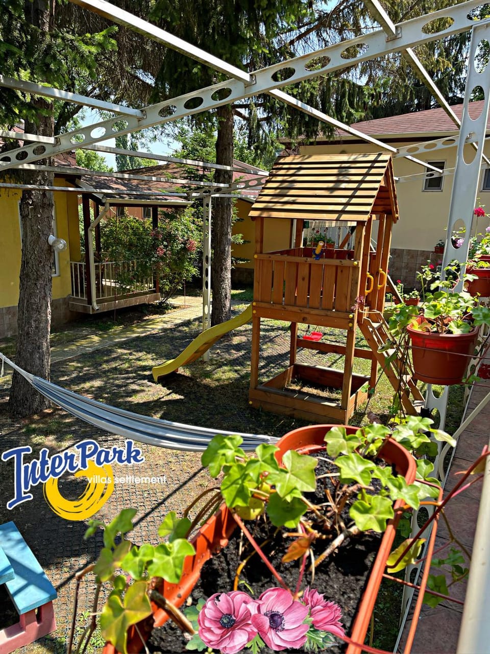Patio, Children play ground