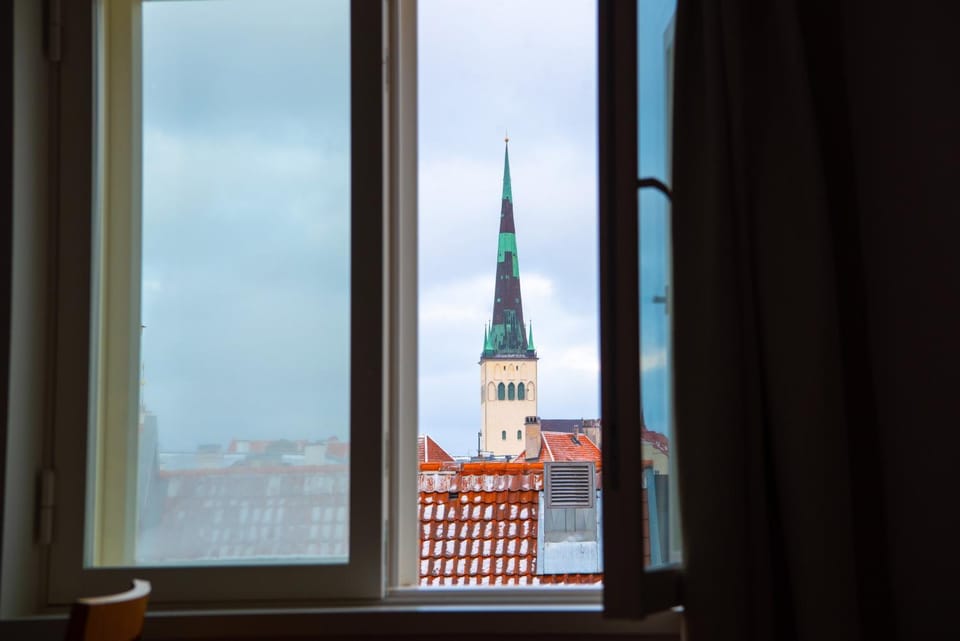 View (from property/room), City view, Landmark view