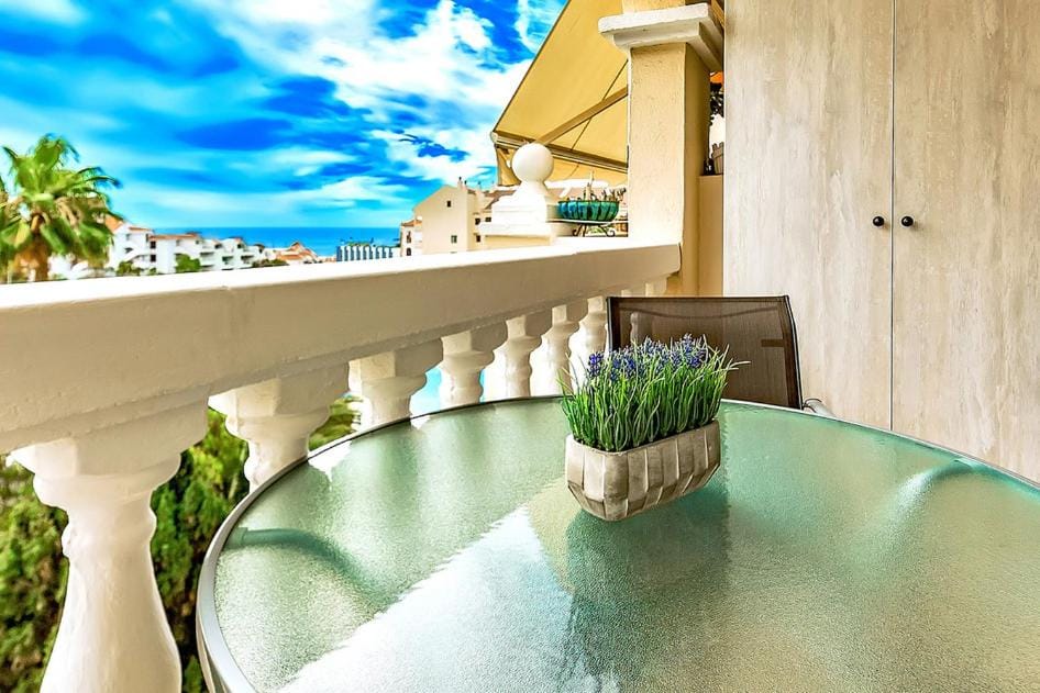Studio in Los Cristianos Ocean View Apartment in Los Cristianos