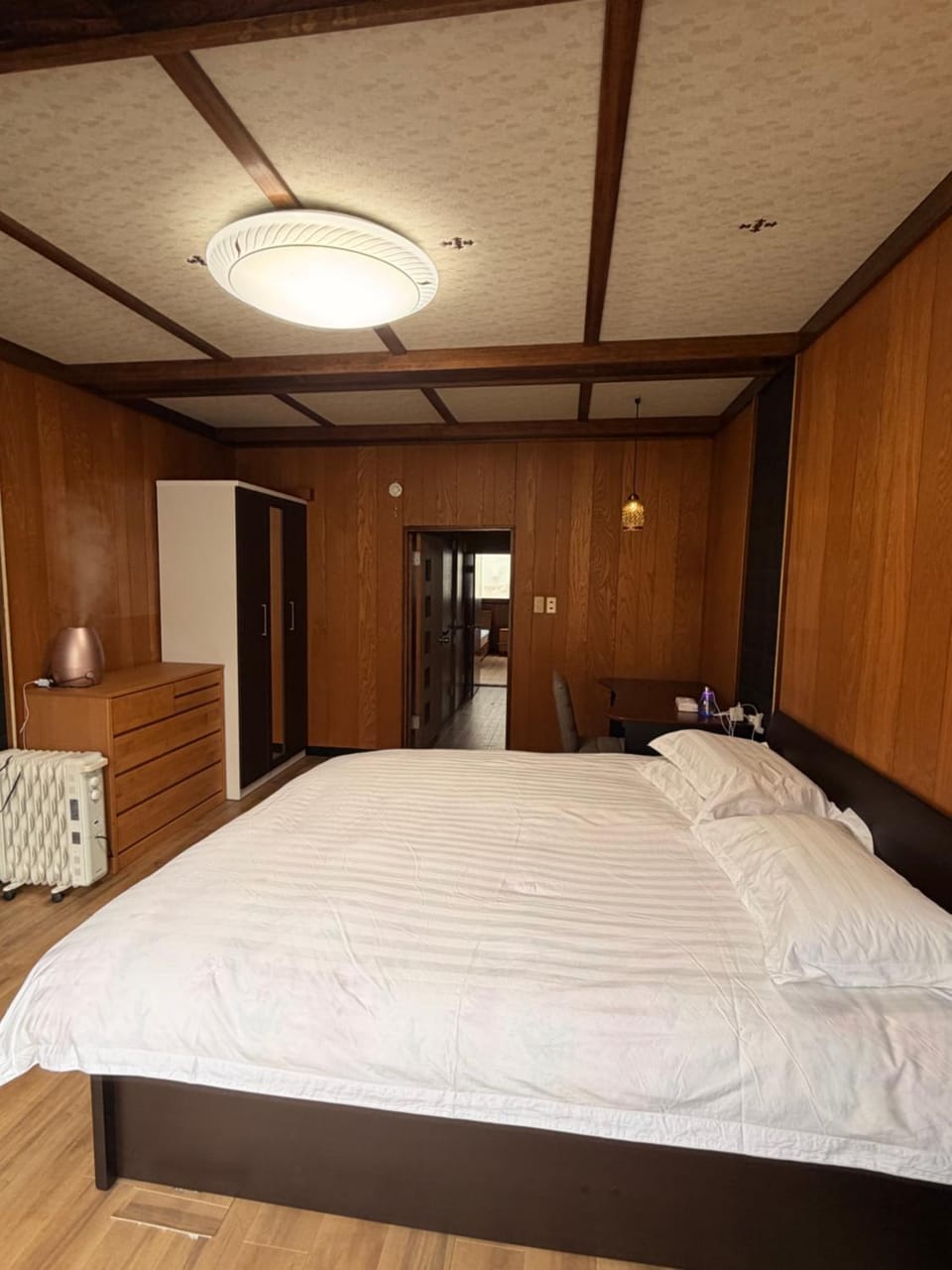 Bed, Bedroom, wardrobe