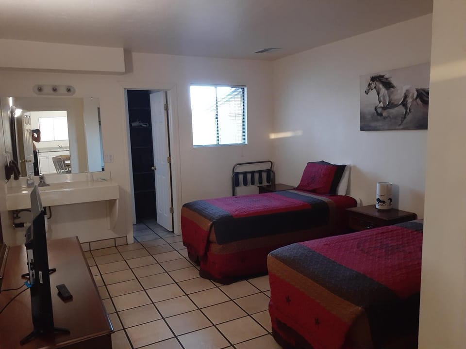 Stagecoach Suites Hotel in Wickenburg