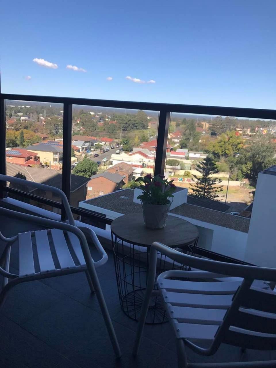 Luxury Apt with 2BR plus 2Bath Apartment in Sydney