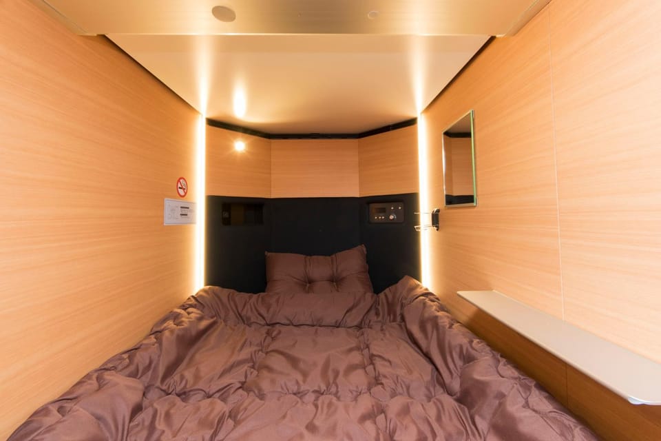 Bedroom, bunk bed