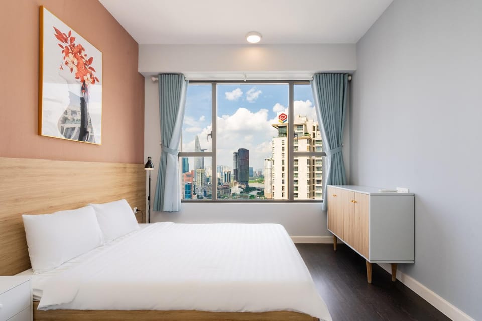 TeeUp Home - Infinity Pool Signature Apartment in Ho Chi Minh City