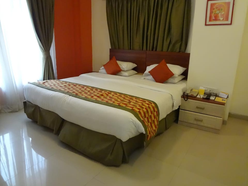 Day, Photo of the whole room