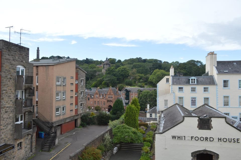 Boutique Apartment on Royal Mile - Sleeps 4 Apartment in Edinburgh