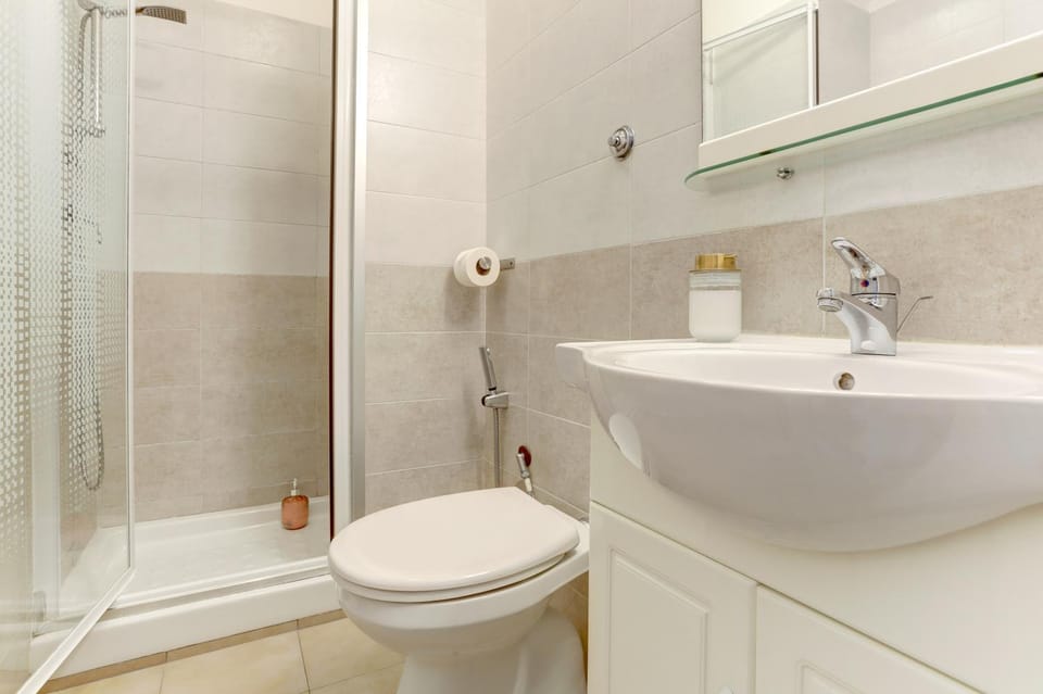 Claudia House Roma Termini Bed and Breakfast in Rome
