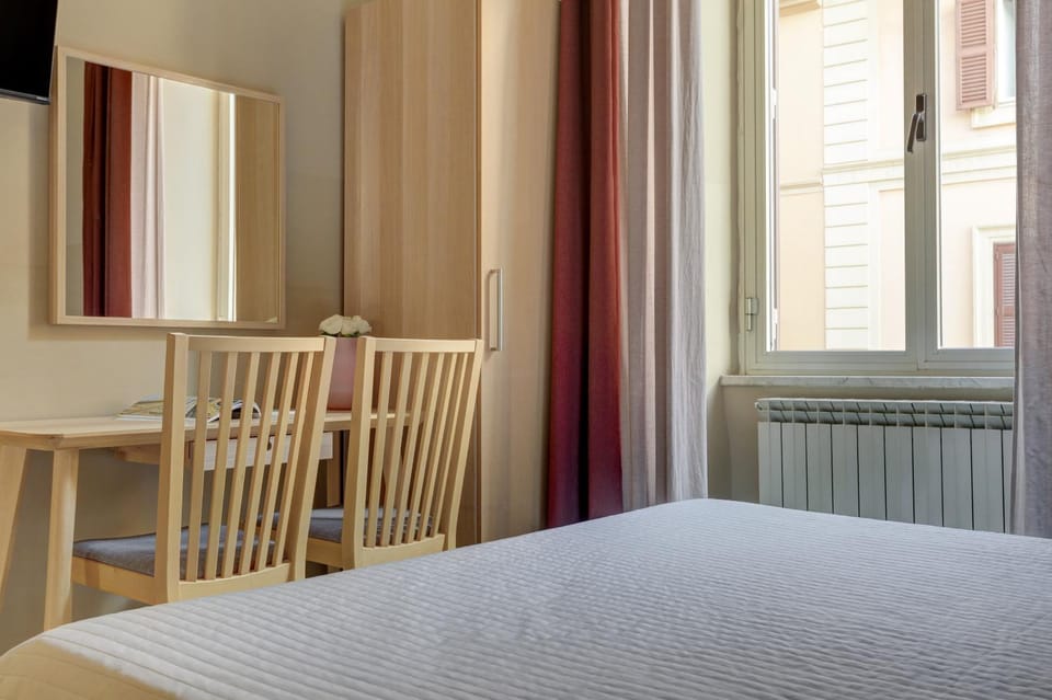 Claudia House Roma Termini Bed and Breakfast in Rome