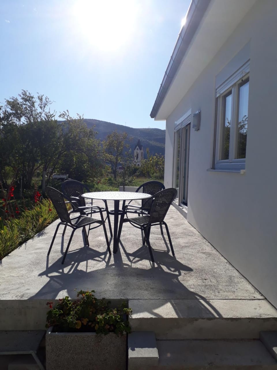 View (from property/room), Garden view, Mountain view