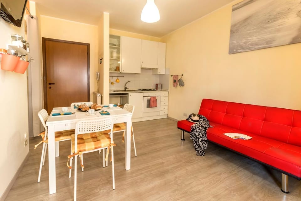 Kitchen or kitchenette, Living room, Dining area