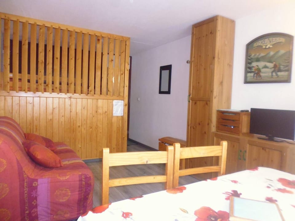 Studio cabine 4 pers avec balcon face aux pistes - La Mongie - FR-1-404-166 Cabin in Aragon